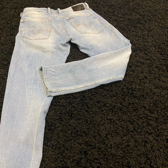 ❓Guess Jeans - light wash - mens , 31 waist, 30 length. SLIM TAPERED - Picture 2 of 9